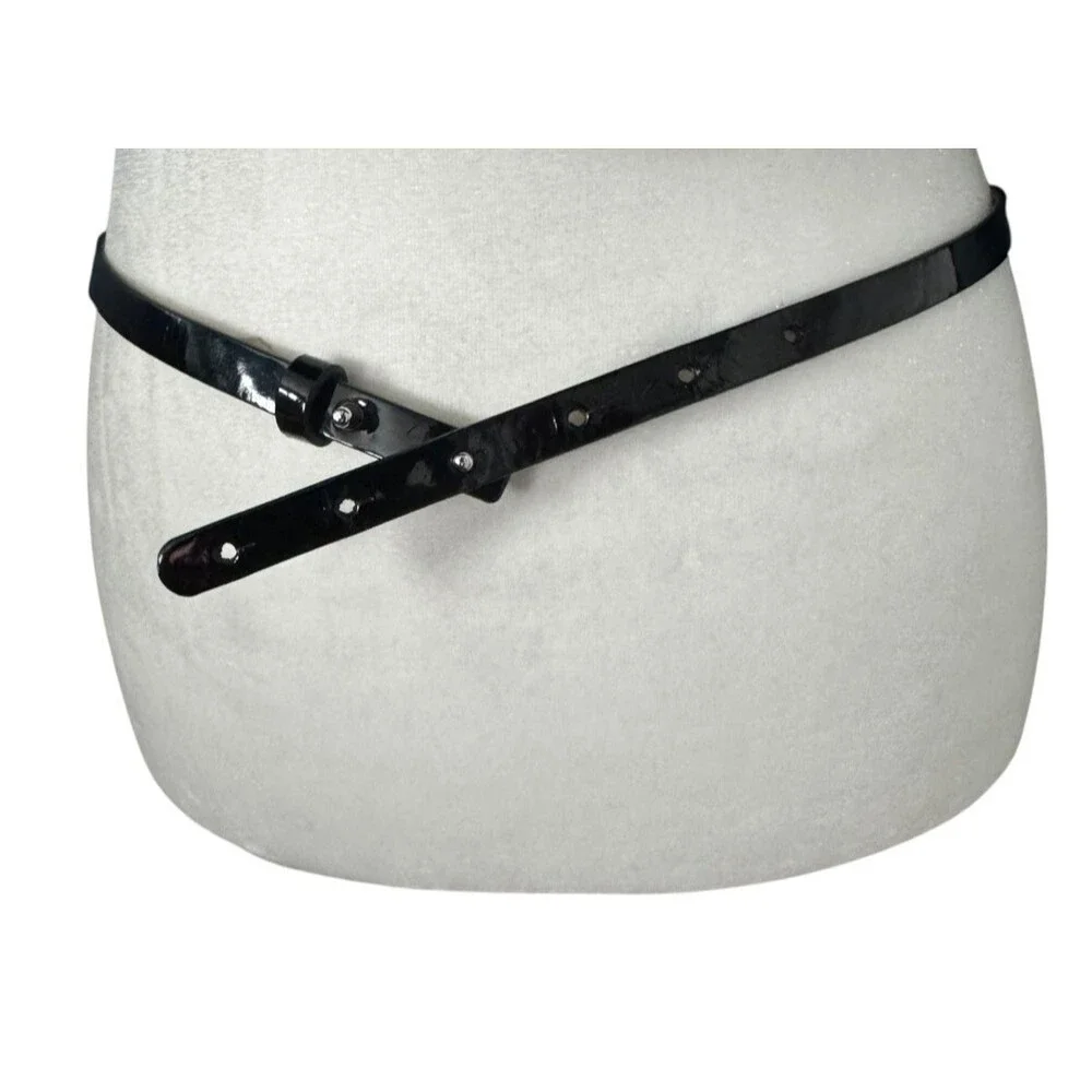 White House Black Market Belt Womens Medium‎ Metal Bow Skinny Patent Leather